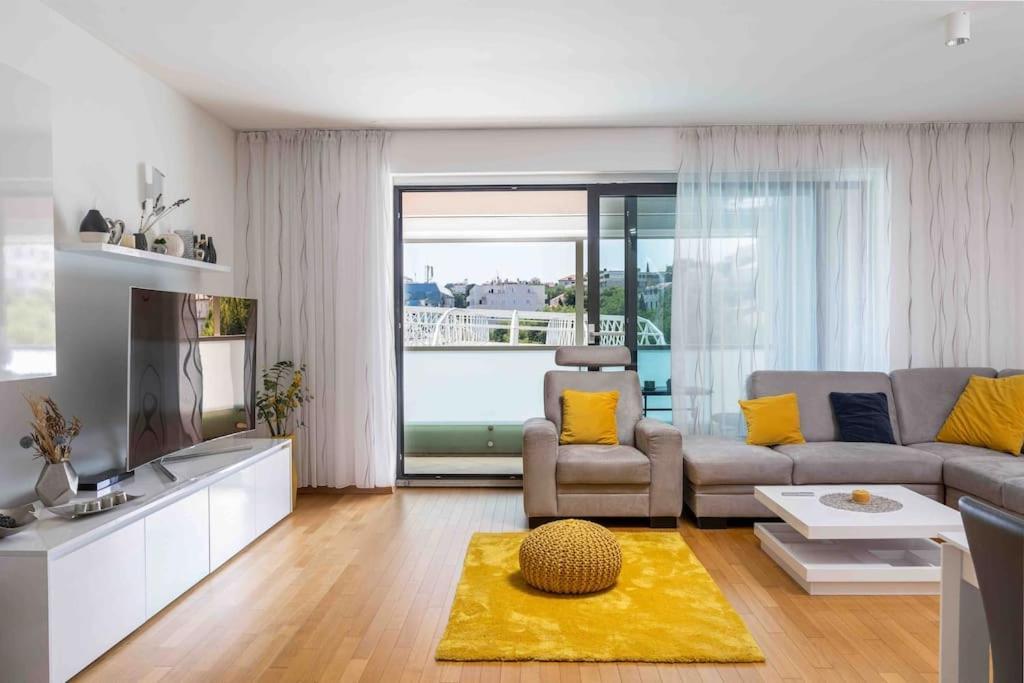 Gypanon Apartment Дубровник Екстериор снимка