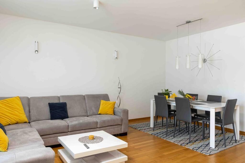 Gypanon Apartment Дубровник Екстериор снимка